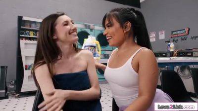 Maya Woulfe - Lesbians Lick Pussy At Public Laundromat With Maya Woulfe And Summer Col - upornia.com